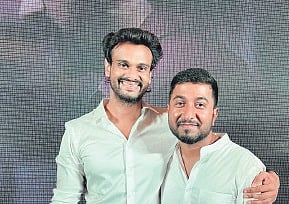 Visakh Subramaniam with Vineeth Sreenivasan