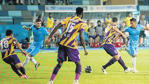 Mumbai City’s Lallianzuala Chhangte (R) vies for the ball on Monday | isl