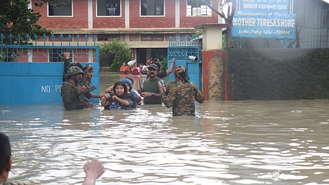 Teams of the NDRF, Indian Army & Assam Rifles carry out the rescue operations at various flood areas of the state. 