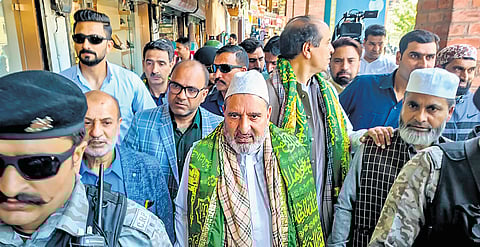 Bukhari first leader to visit Jamia mosque in 3 decades