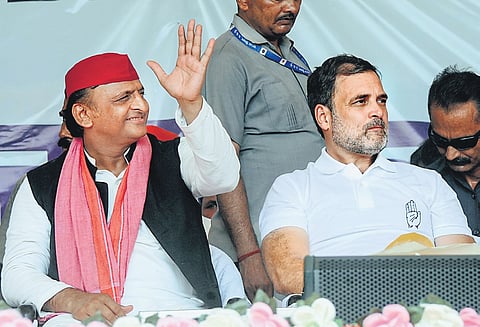 Congress leader Rahul Gandhi and Samajwadi Party chief Akhilesh Yadav during a public meeting in Bansgaon of Uttar Pradesh on Tuesday.
