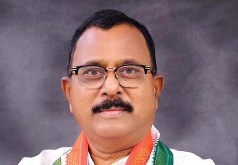 Telangana: Mallu Ravi hits back at Praveen over disturbed areas claim
