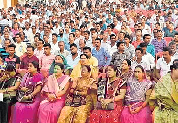 Expressing solidarity with Dash’s cause, NAC president of BJD Jibanananda Mohapatra lamented the party’s failure to address their grievances.