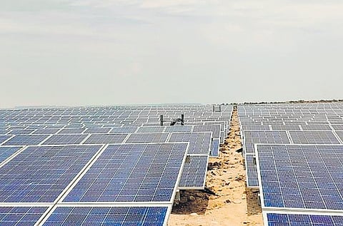 Singareni building first-of-a-kind 
solar plant at 120 mts above ground