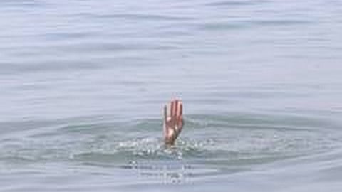 A 11-year-old boy drowns in Swimming pool in Delhi.