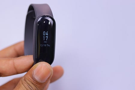Fitness bands popular but used sparingly, says survey