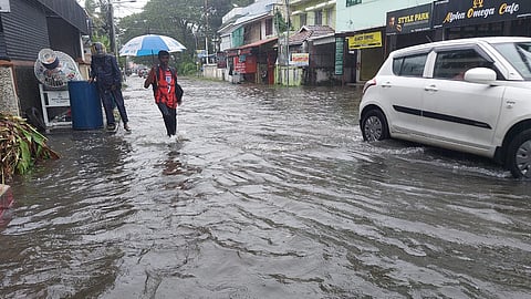 A flooded street at Mundamveli in Kochi