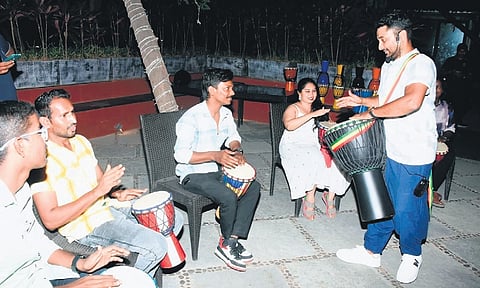 Dive into Djembe music 