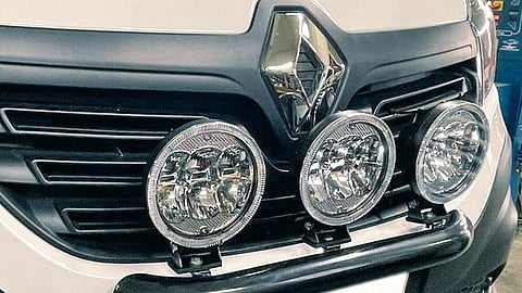 A senior cop said the move comes after numerous complaints from the public and an increase in road incidents linked to the use of such lights. 