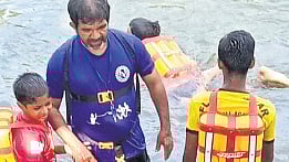 After much research and many experiments, Flotila was born. It allowed people, even children, to swim without fear.