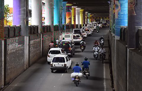 The road below the old Avinashi Road flyover in Coimbatore has been witnessing frequent Traffic congestions recently due to the high number of cars and load trucks using the route that is meant for autorickshaws and two-wheelers.
