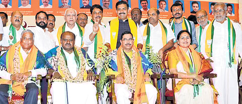 Union ministers V Somanna, HD Kumaraswamy, Pralhad Joshi and Shobha Karandleje being felicitated by BJP leaders, including former CM BS Yediyurappa, state chief BY Vijayendra and LoP R Ashoka at Palace Grounds in Bengaluru on Saturday, June 22, 2024. 