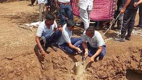 A camera inserted into the borehole revealed soil falling onto the girl’s head, complicating rescue attempts.