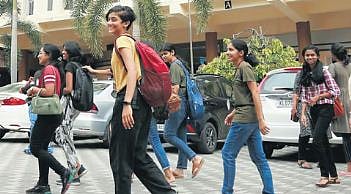 The new curriculum places a strong emphasis on project-based learning. Instead of relying on traditional classroom instruction