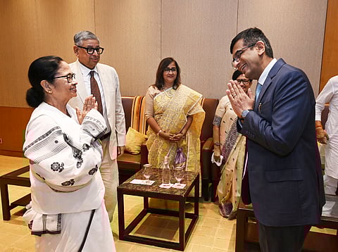 West Bengal CM Mamata Banerjee with CJI D.Y. Chandrachud in Kolkata.