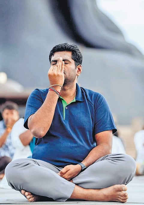 BJP cadre staged a protest condemning the government during which they carried a ‘corpse,’ in Coimbatore on Saturday 