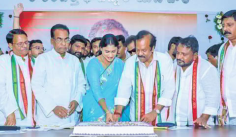 APCC president YS Sharmila takes part in the birthday celebrations of Rahul Gandhi at the party headquarters in Vijayawada on Wednesday