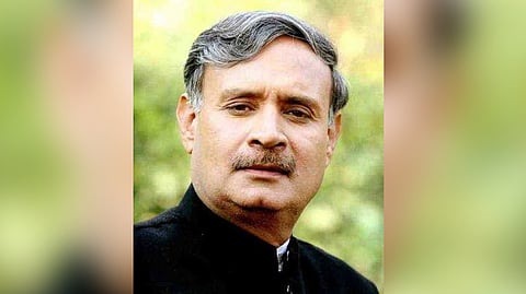 BJP candidate and sitting MP Rao Inderjit Singh defeated Congress's Raj Babbar with nearly 70,000 votes. 