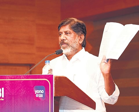 Deputy CM criticizes KCR over inquiry commission