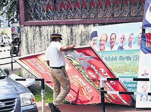 Crackdown on illegal flex boards begins in Kochi