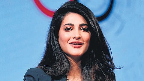 Actor Shruti Haasan recently
shut down a fan’s request to say
something with a southern accent, calling it “micro racism”.