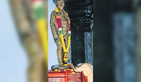 Prime Minister Narendra Modi ending his meditation at the memorial