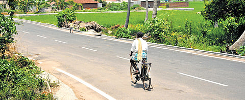 Rs 4,000 crore for developing 10,000 km of rural roads in Tamil Nadu