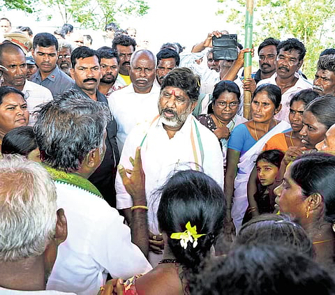 Deputy Chief Minister Mallu Bhatti Vikramarka interacts with people at Bonakal  mandal in Madhira constituency of Khammam district on Sunday
