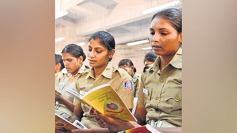 Pocket book in hand, Delhi cops slog to memorise new laws