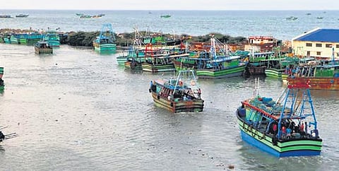 Muthalapozhi harbour