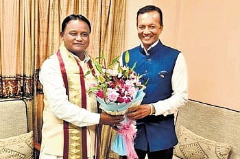 JSP chairman Naveen Jindal greeting Chief Minister Mohan Charan Majhi in Bhubaneswar on Tuesday 