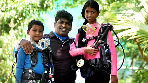 Scuba diver SB Aravind Tharunsri with his daughter Aarathana and nephewDH Nishvic at OMR 