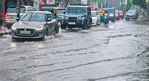 Overflowing drains disrupted traffic from the morning hours, leading to severe traffic congestion during the evening at all major junctions in the Vijayawada.