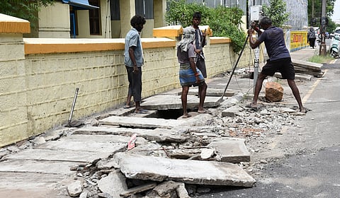 MCD ordered removing of choking drains at any point with the help of super-sucker machines.
