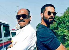 Shahid Kapoor with Roshan Andrews