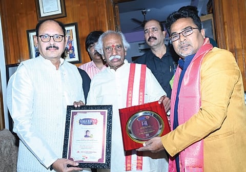 Raja Yona receives Kalaratna Award for promoting Telugu language, culture internationally