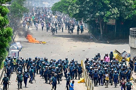 Anti-quota protesters clash with the police in Dhaka on July 18, 2024. 