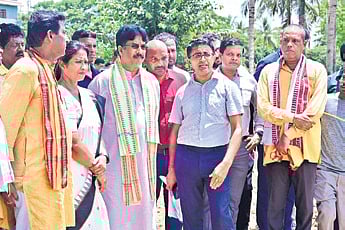 H&UD Minister Krushna Chandra Mahapatra reviewing projects