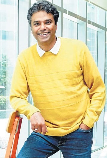 VR Ferosea, software executive working in Silicon Valley