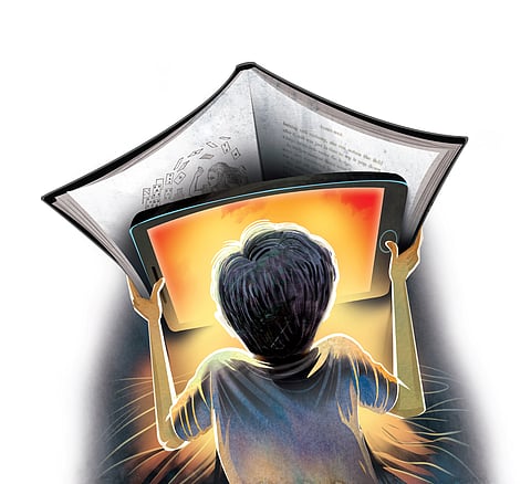 Irrespective of gender, teenagers are more attracted to social media content, especially that produced by vloggers and influencers. 