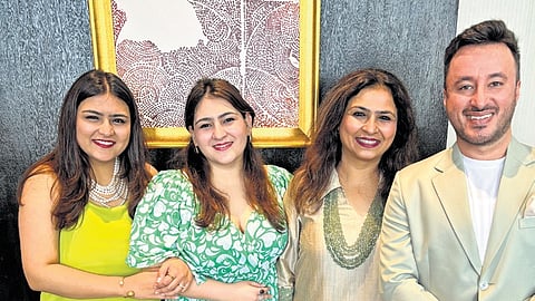 Pallak, Roshni, Sheeba Razdan & Samdish Raheja