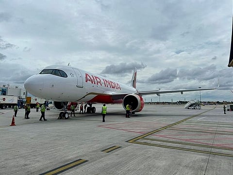 Passenger misbehaves with female crew member after consuming alcohol on Dubai–Jaipur Air India flight