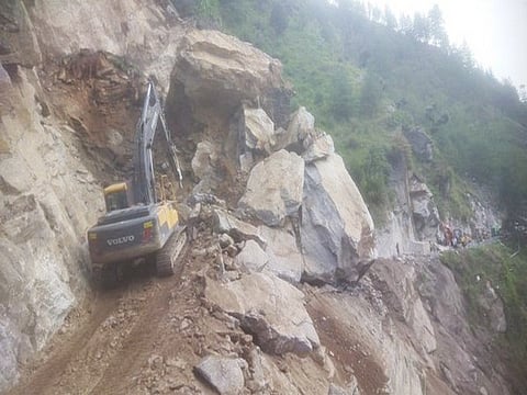 Uttarakhand: Badrinath highway blocked due to falling debris in Joshimath