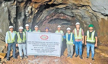 Engineering team of ECoR in the tunnel