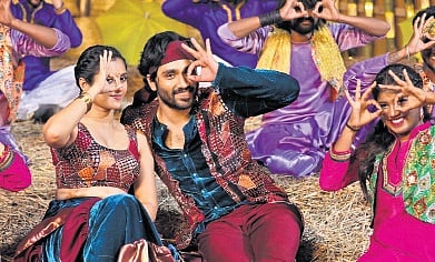 A still from the film Hejjaru.