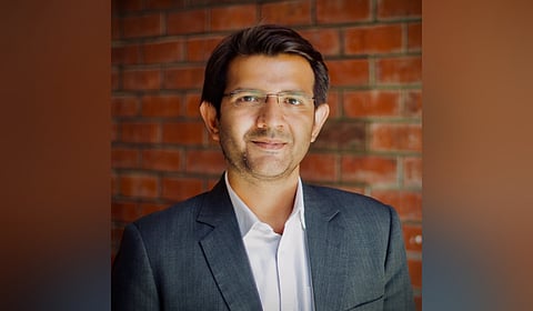 Prof. Eeshan Chaturvedi 