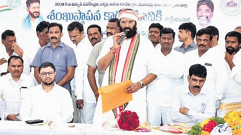 Telangana Minister Uttam vows infrastructure boost, 24-hour electricity for farmers