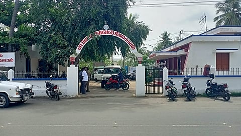 Petrol bomb hurled at Edappadi police station in Tamil Nadu