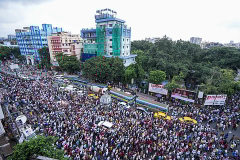 Crowd of supporters during the funeral procession of former Chief Minister Buddhadeb Bhattacharjee at the party heaquarters, in Kolkata, Friday, Aug. 9, 2024. Bhattacharjee's body will be handed over to NRS Medical College and Hospital for research work.