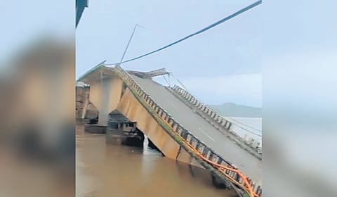 The collapsed Kali Bridge.